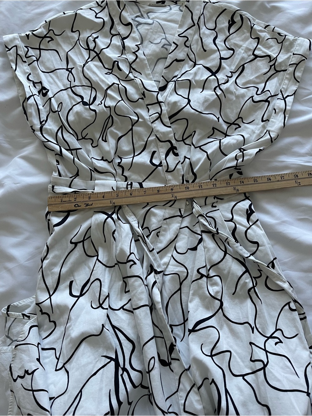 Elie Tahari White Abstract Print Wrap Maxi Dress Belted Kimono Sleeve Size 6 - Picture 8 of 10